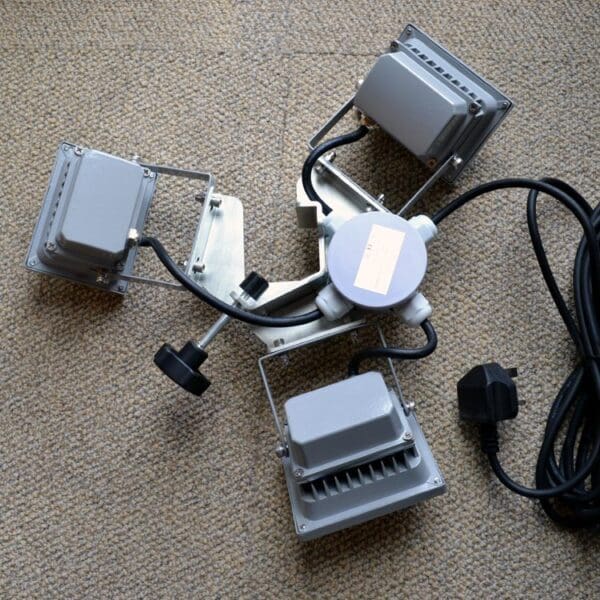 3-way LED Light (6)